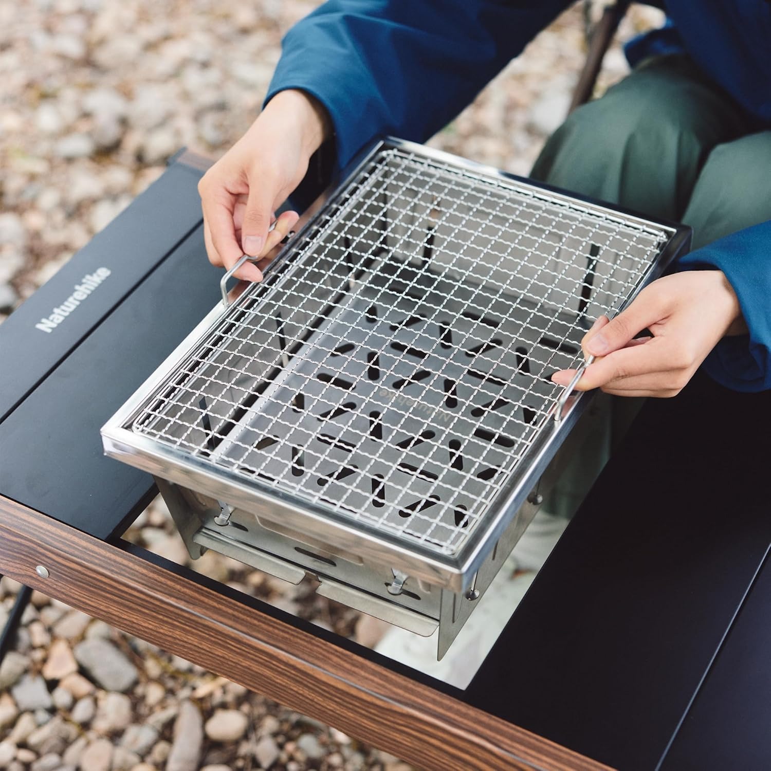Naturehike Camping Charcoal Gr - Camping Cooking Table With Windshield recensione e prezzo