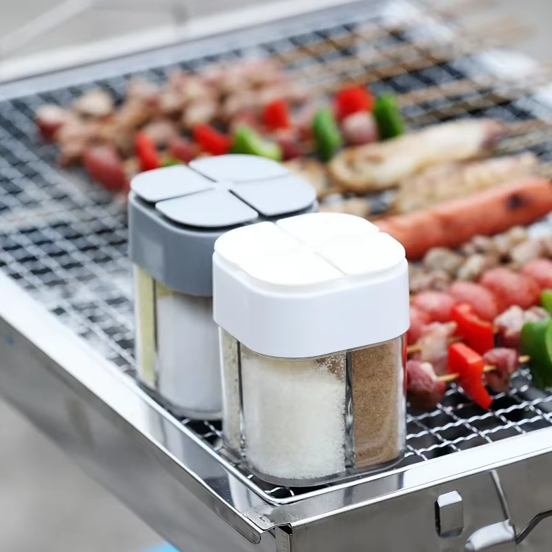 4 in 1 Plastic Dispenser Campi - Camping Cooking Set For 4 recensione e prezzo